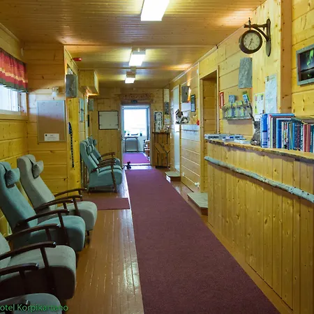 מלון Korpikartano