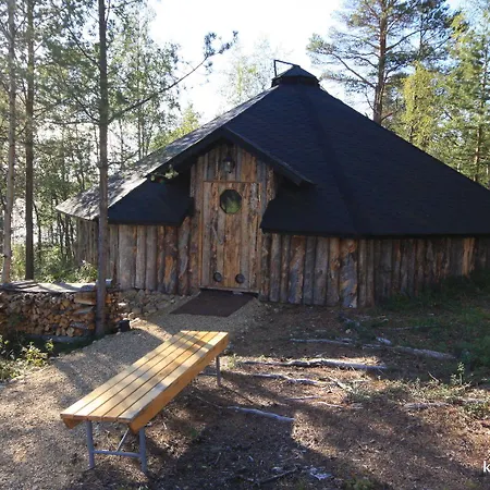 Korpikartano Szálloda 3*