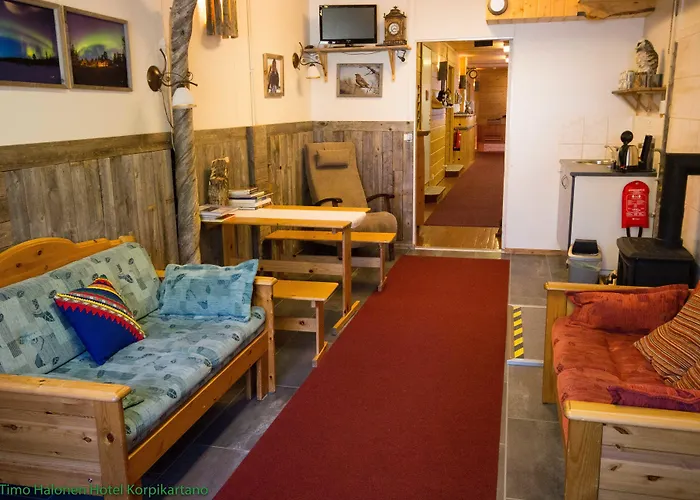 מלון Korpikartano